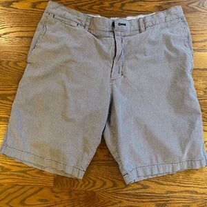 Banana republic men’s shorts small check navy